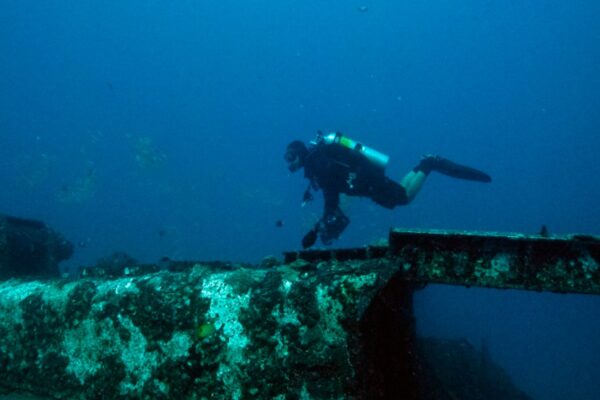 Oahu Scuba Diving | Honolulu Scuba Company