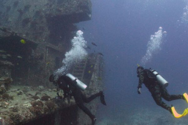 Oahu Scuba Diving | Honolulu Scuba Company